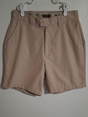 Southern Marsh Men's Khaki Flat-Front Chino Shorts